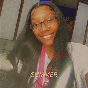 Meet your Posher, Briana